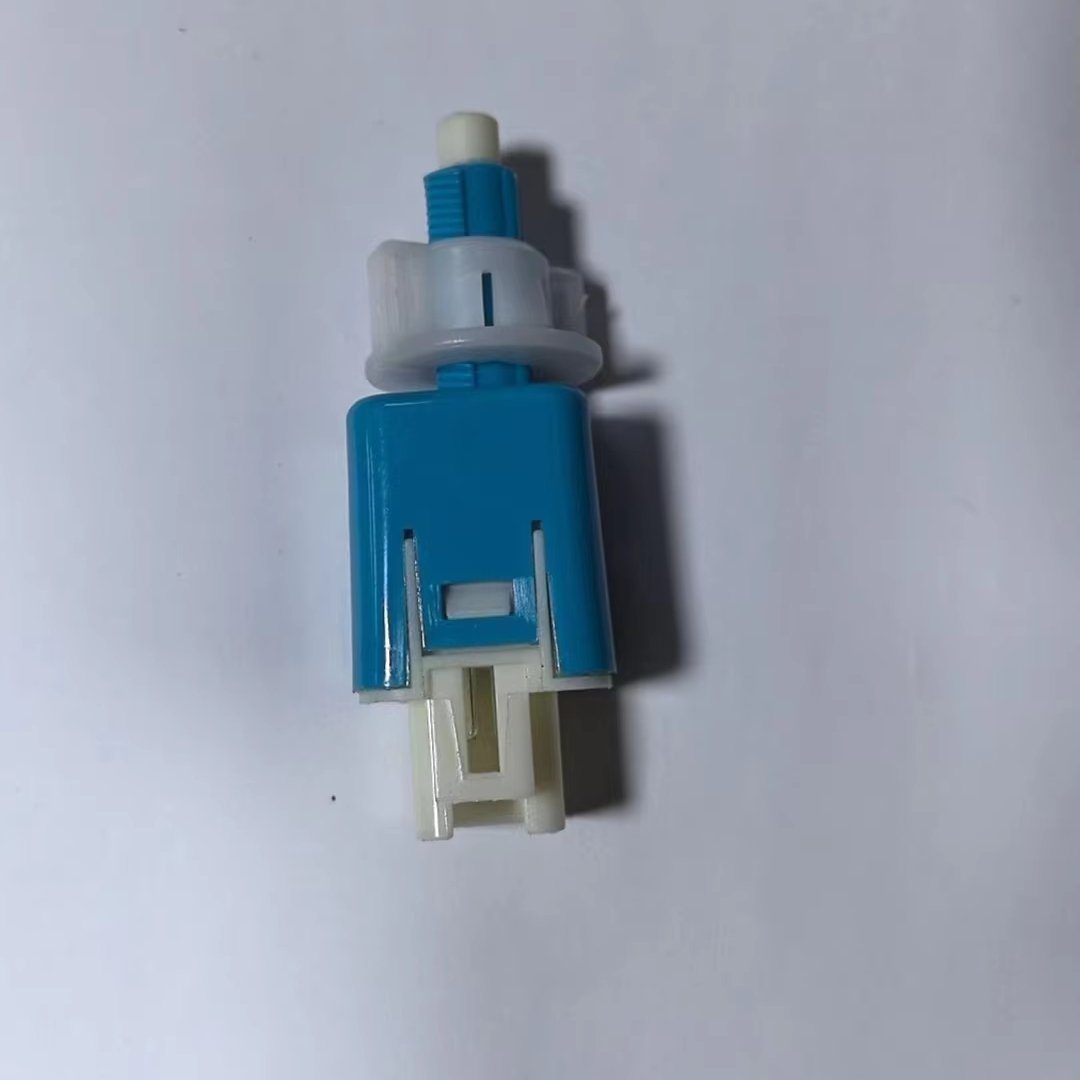 New Switch 84340-B2060 Brake Light Switch for toyota Auto-Parts